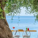 Aurora Beach Hotel