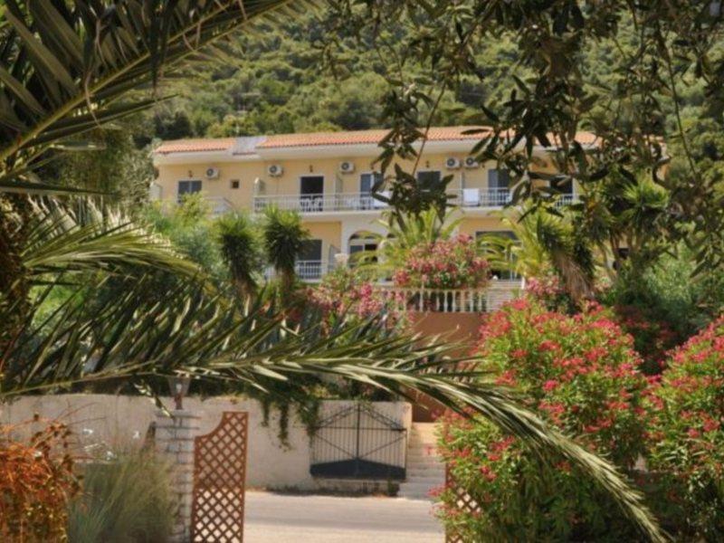 Aurora Hotel